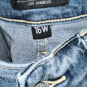 Judy Blue American Honey Midrise boot cut 16W (with tag)